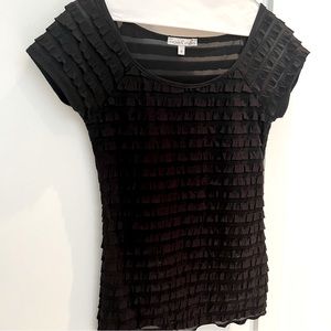 Black ruffle scoop-neck fitted top